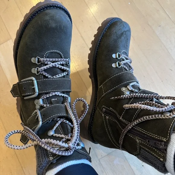 Bos&Co. Brown Suede Corral Hiking Boot, 38 (7.5)  CB2462 - Picture 6 of 9